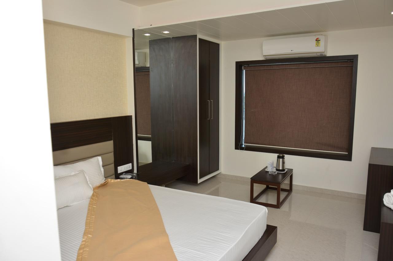 Hotel Darshan Rājula Zewnętrze zdjęcie