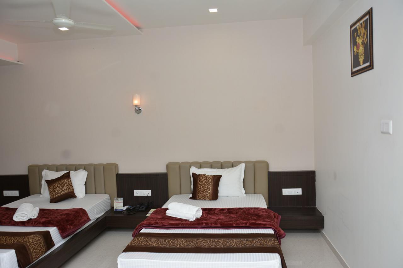 Hotel Darshan Rājula Zewnętrze zdjęcie