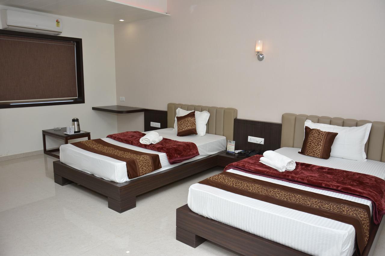 Hotel Darshan Rājula Zewnętrze zdjęcie
